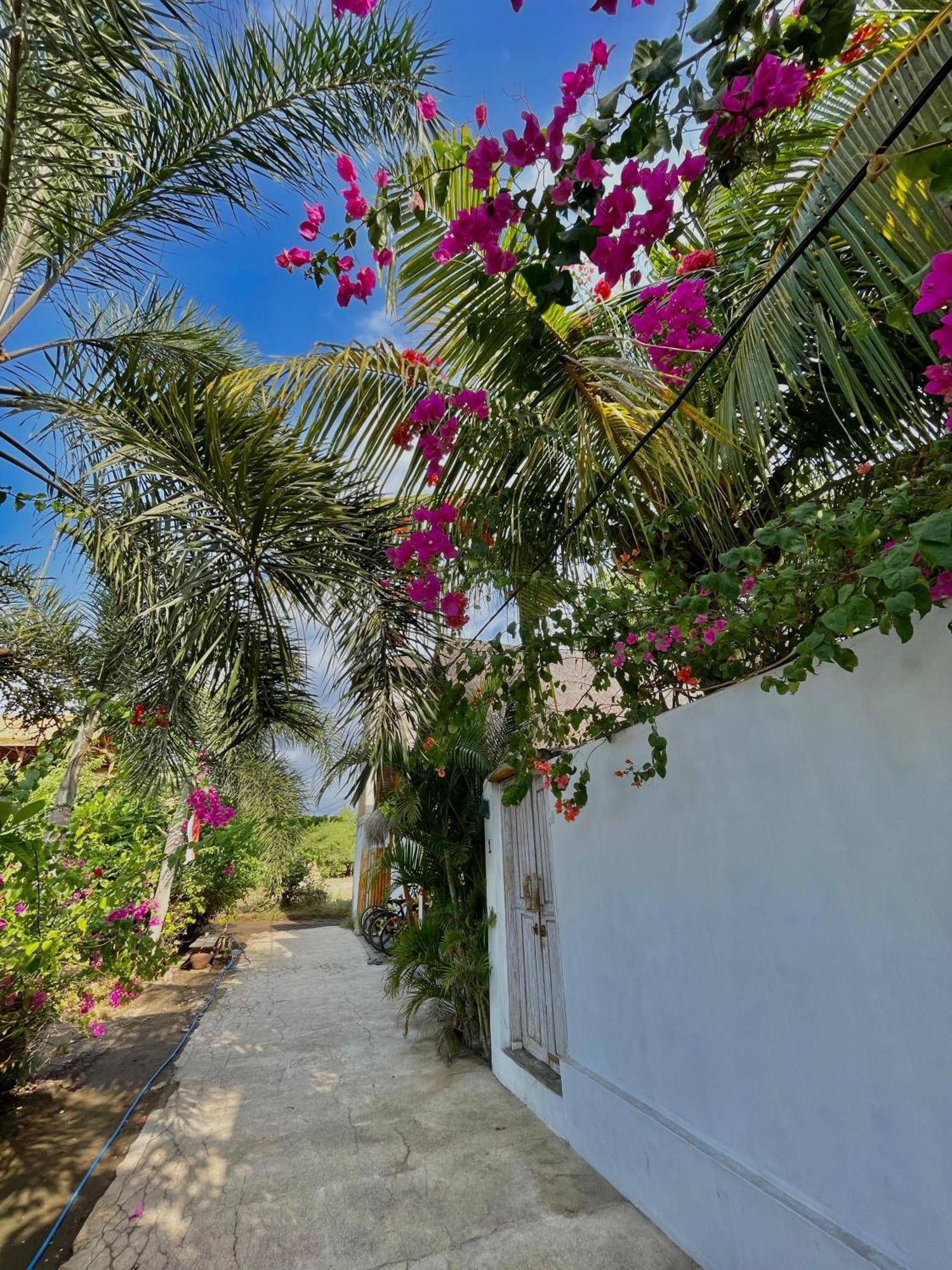 Sea Breeze Villas - Gili Air, Lombok Экстерьер фото